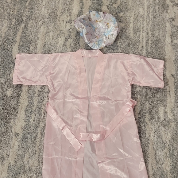 Cute Play satin Pink girl robe with pink sleeper hat, new, no tags, age size 8. - Picture 8 of 8